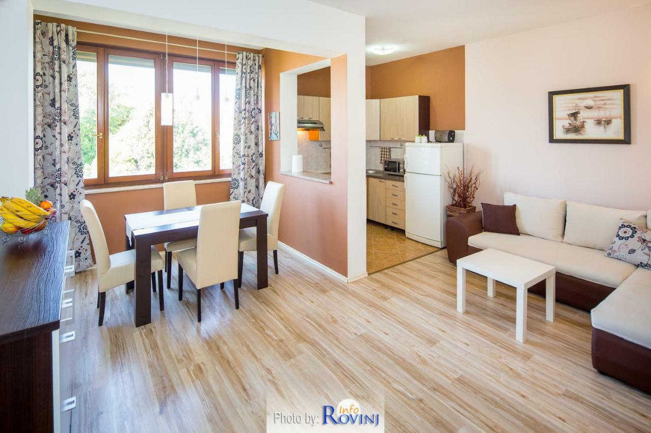 Zora Apartment